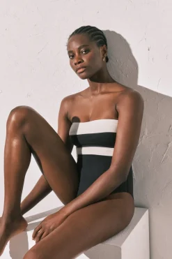 Ba&ntilde;ador bandeau moldeador color block B&W