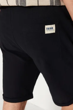 Bermudas con cord&oacute;n