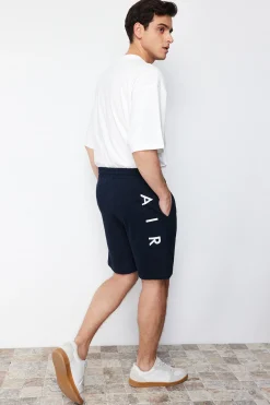Bermudas tipo jogger