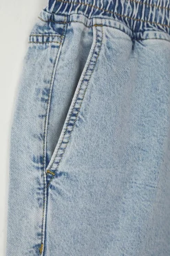 Bermudas vaqueras de corte recto