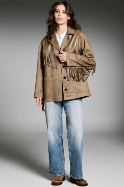 Blazer de ante con flecos