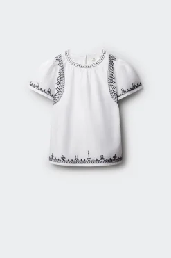 Blusa blanca bordados ni&ntilde;a