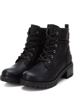 Botin de tacon con cordones