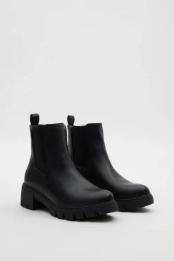Botines b&aacute;sicos el&aacute;sticos