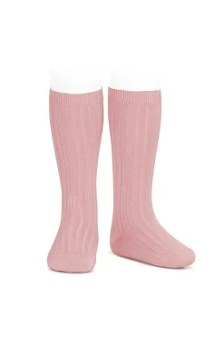 Calcetines altos b&aacute;sicos canal&eacute;