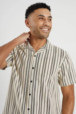 Camisa a rayas manga corta