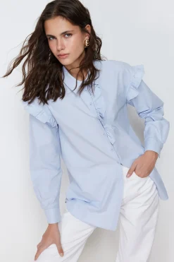 Camisa con perlas