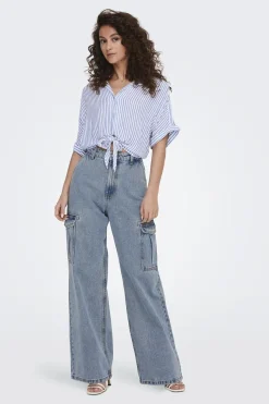 Camisa crop manga corta