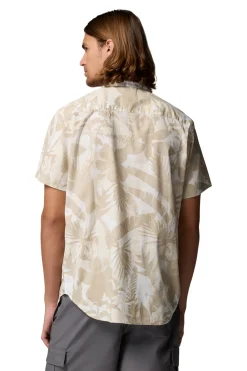 Camisa estampada de manga corta