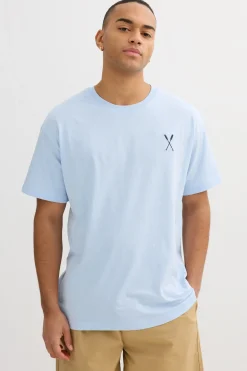 Camiseta con detalle minimal