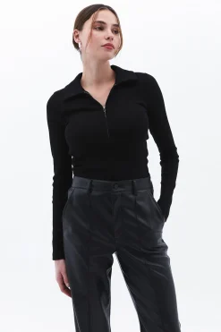 Camiseta de cuello polo