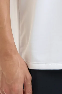 Camiseta deportiva tejido t&eacute;cnico
