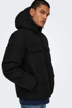 Chaqueta acolchada con capucha