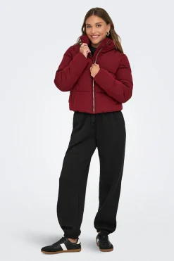 Chaqueta acolchada corta