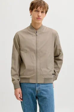 Chaqueta bomber corta tejido plano
