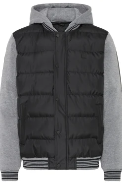 Chaqueta con capucha