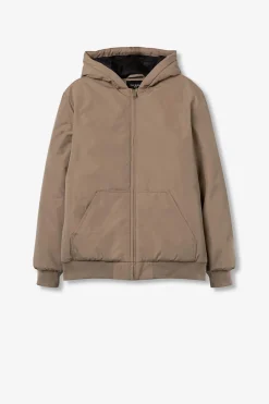 Chaqueta con capucha