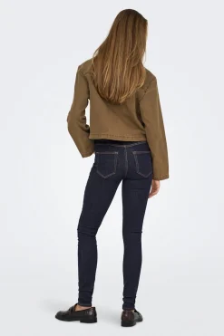 Chaqueta corta con cremallera