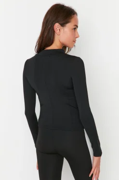 Chaqueta deportiva costuras