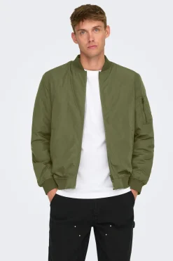 Chaqueta estilo bomber