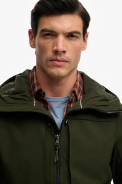 Chaqueta hombre sofshell con capucha