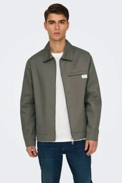 Chaqueta sarga