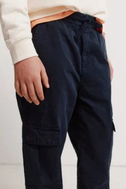 Chino cargo ni&ntilde;o