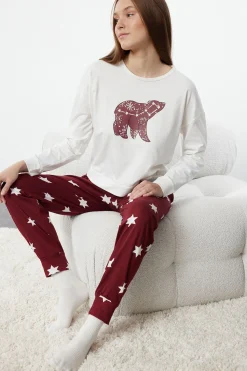 Conjunto de pijama estrellas blanco y rojo