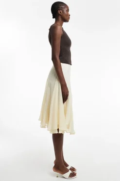 Falda midi