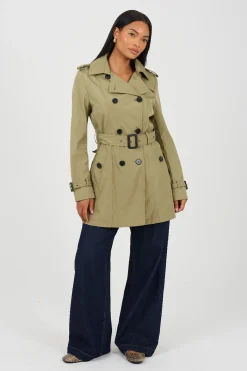 Gabardina con cintur&oacute;n y botones