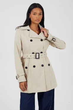 Gabardina con cintur&oacute;n y botones