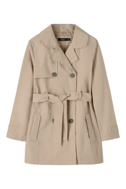 Gabardina con cintur&oacute;n