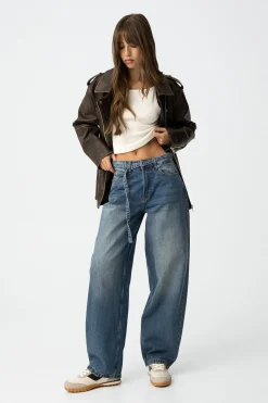 Jeans Ava Balloon Fit con Cintur&oacute;n