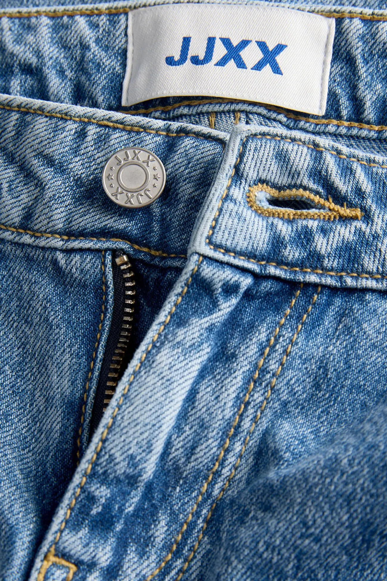 Jeans barrel tiro medio