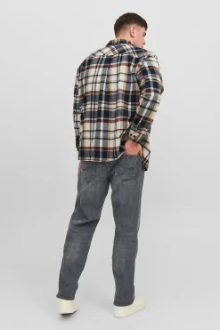 Jeans corte recto cinco bolsillos