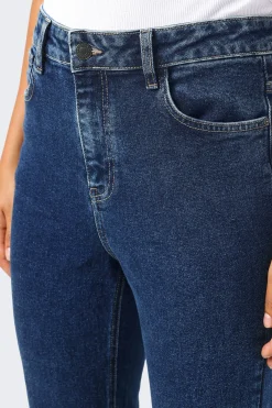 Jeans Mom
