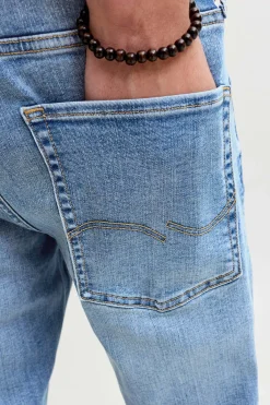 Jeans rectos ajustados