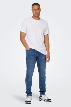 Jeans slim fit.