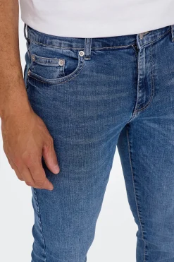 Jeans slim fit.