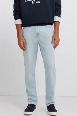Jeans ultraligero lavado claro slim fit