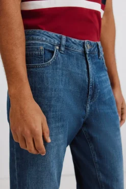 Jeans ultraligero lavado oscuro slim fit