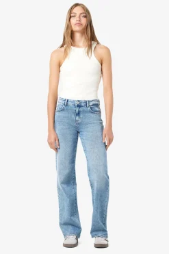 jeans wide legs