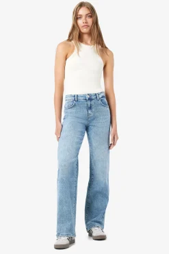 jeans wide legs