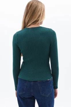 Jersey con detalle de cierre