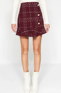 Minifalda con bajo de volantes