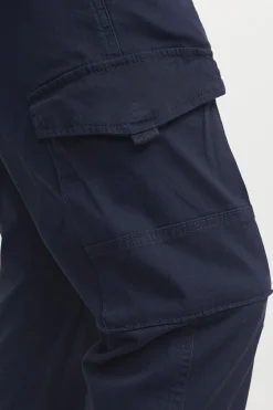 Pantal&oacute;n cargo slim fit