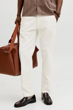 Pantal&oacute;n chino relaxed tiro medio