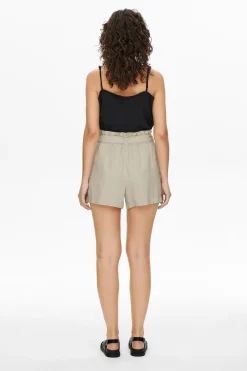 Pantal&oacute;n corto de lino