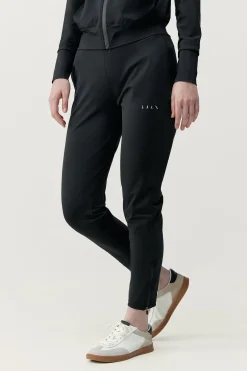Pantal&oacute;n jogger deportivo Airla negro