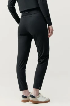 Pantal&oacute;n jogger deportivo Airla negro